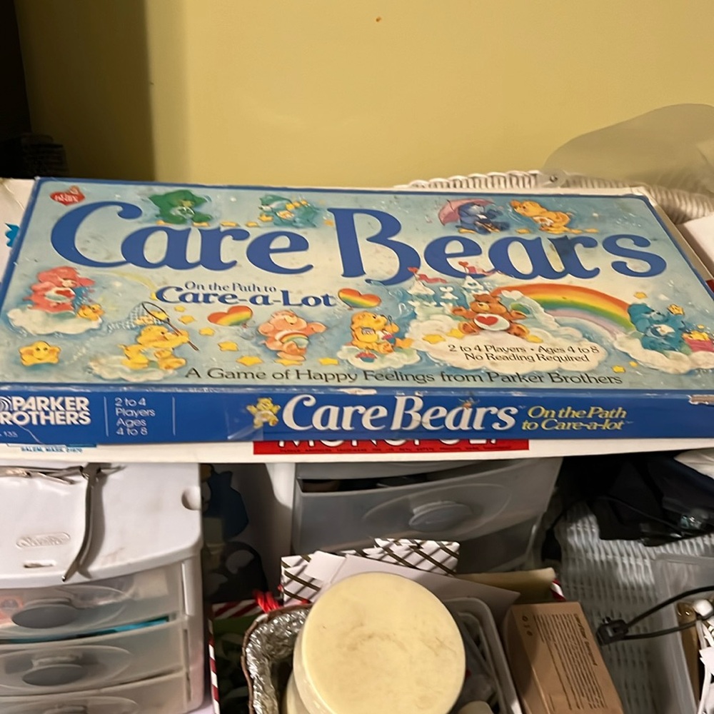 This is an old school game I used to play when I was younger.  Hard to find